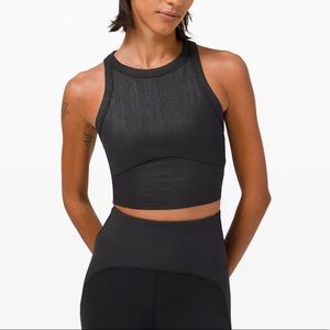 Lululemon crop top